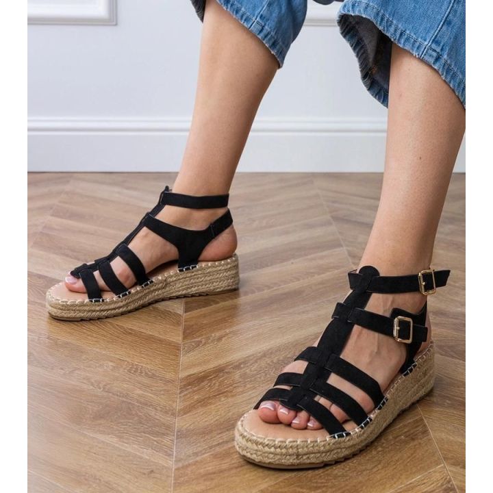 Juodos espadrilės basutės su žema platforma moterims