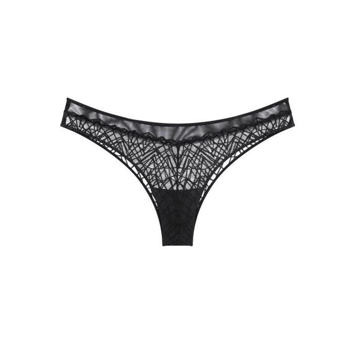 Juodos stringai Triumph