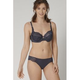 Brazilian tipo kelnaitės Triumph