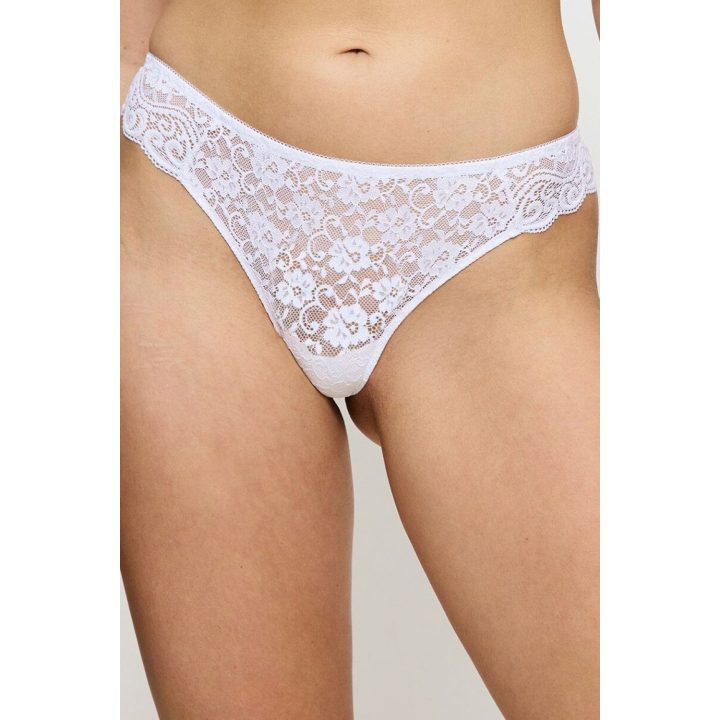Nėriniuotos string kelnaitės Triumph
