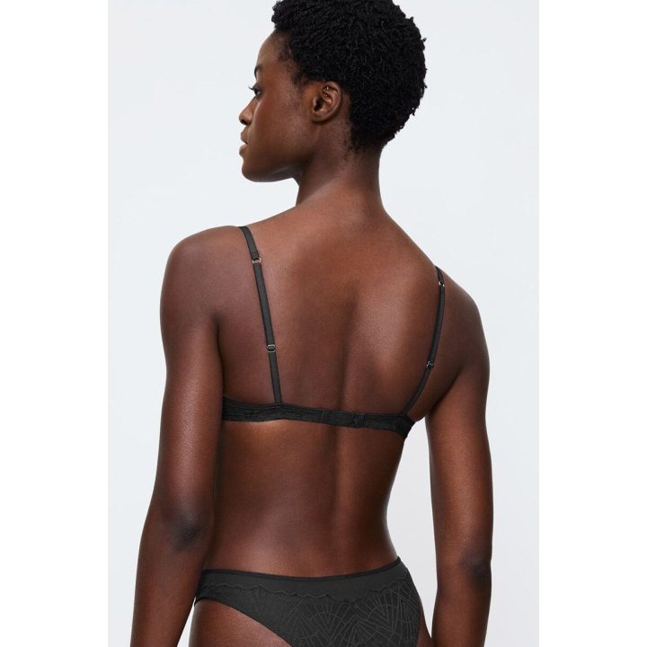 Juoda push-up liemenėlė Triumph