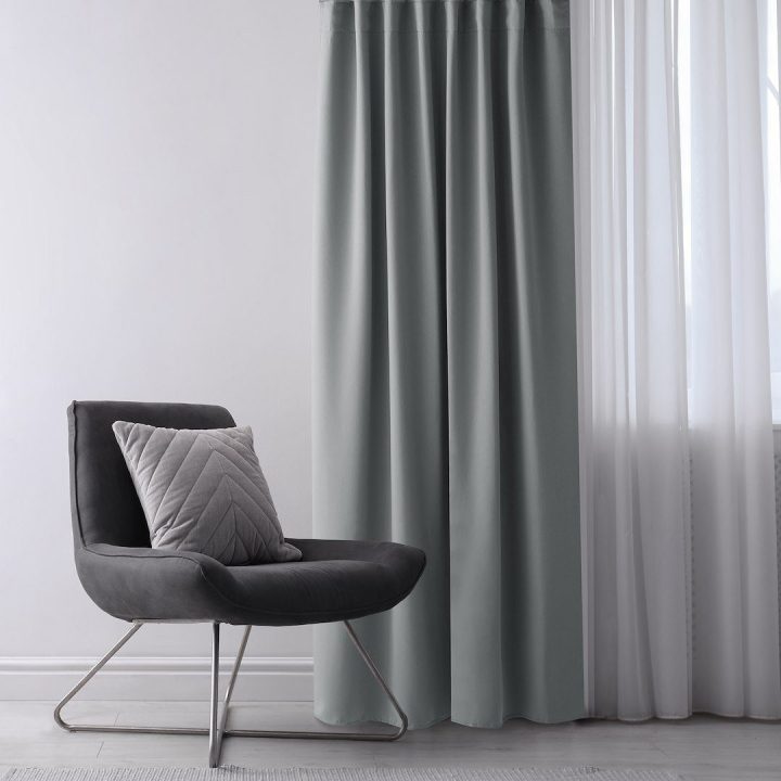 Pilkos užuolaidos su kilpomis Blackout AmeliaHome 200 × 270 cm
