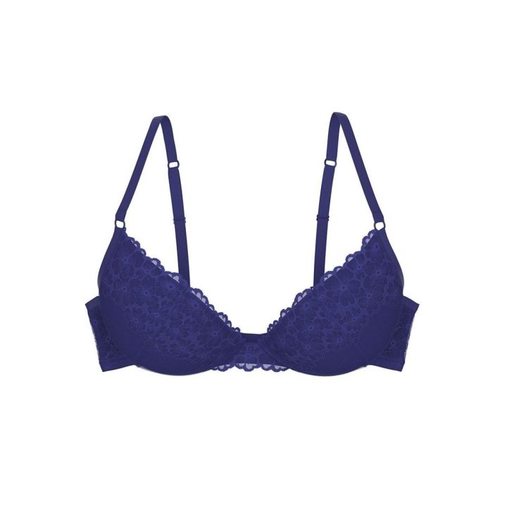 Nėriniuota push-up liemenėlė Triumph
