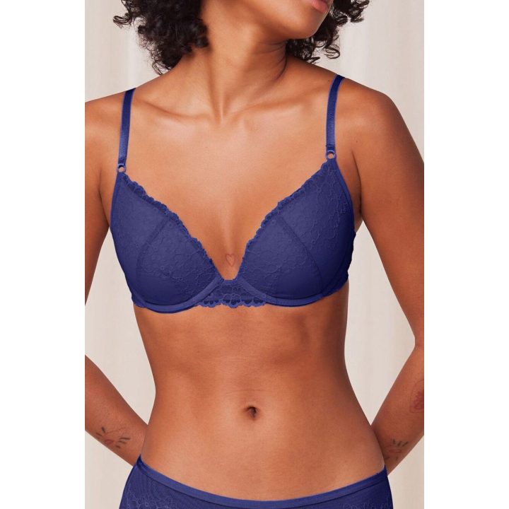 Nėriniuota push-up liemenėlė Triumph