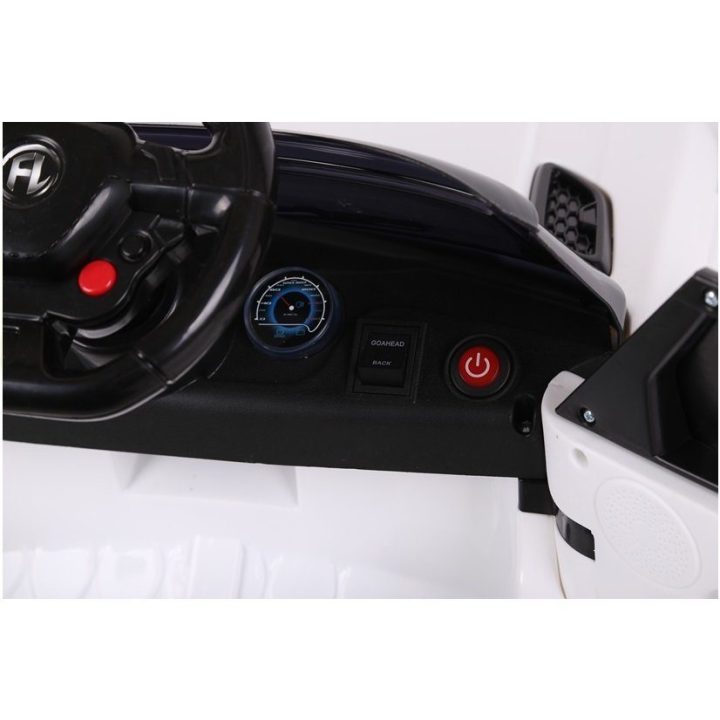 Baltas akumuliatorinis automobilis HL1638