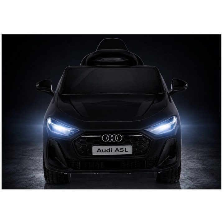 Juodas akumuliatorinis automobilis Audi A5L HL788