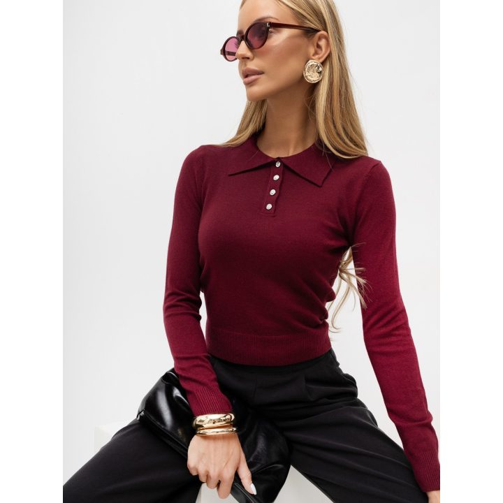 Bordo megztinis