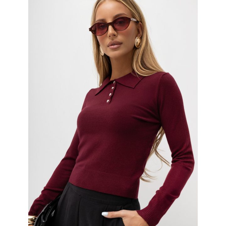 Bordo megztinis