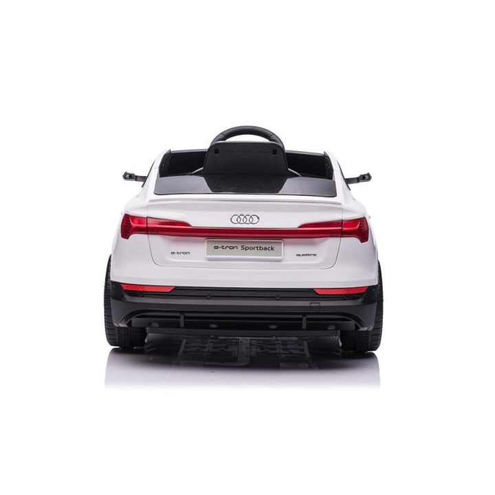 Baltas akumuliatorinis automobilis Audi E-Tron QLS-6688