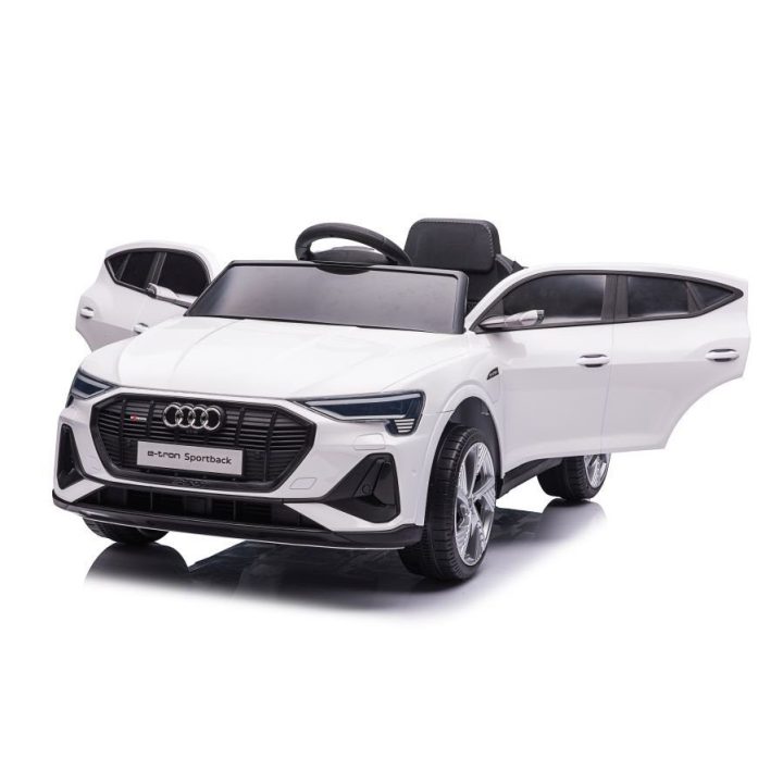 Baltas akumuliatorinis automobilis Audi E-Tron QLS-6688