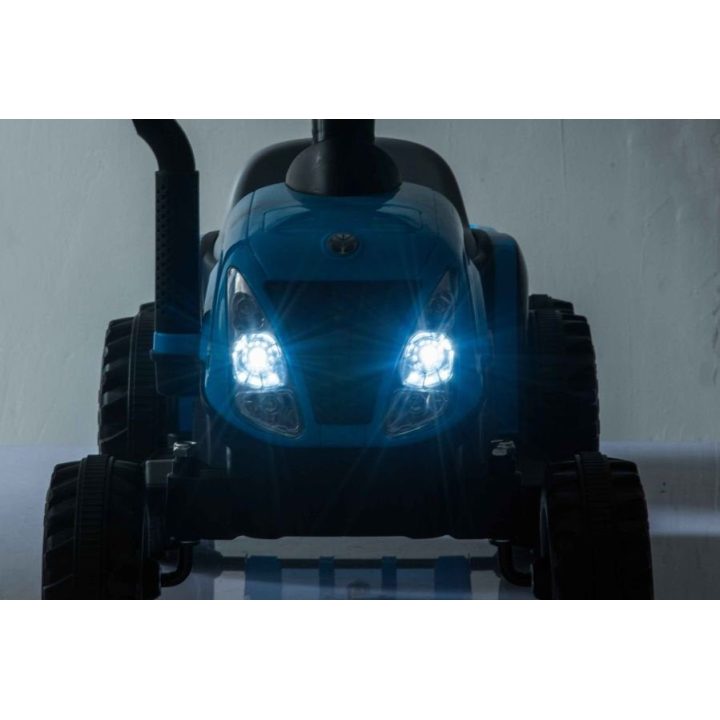 Mėlynas elektrinis traktorius su priekaba A009