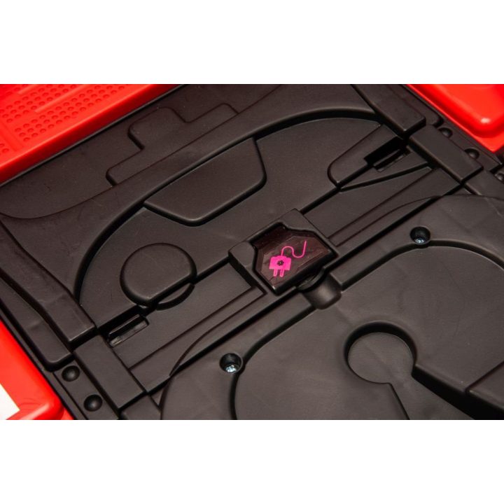 Raudonas akumuliatorinis automobilis Scania 500R HL698 4x4