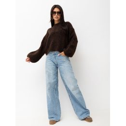 Tamsiai rudas oversize megztinis