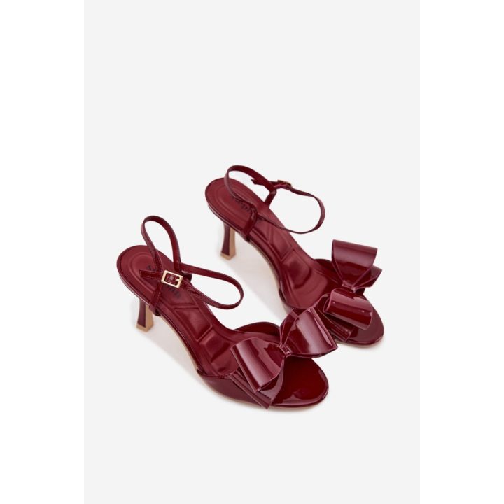 Bordo spalvos basutės su kulnu ir kaspinu Step in style