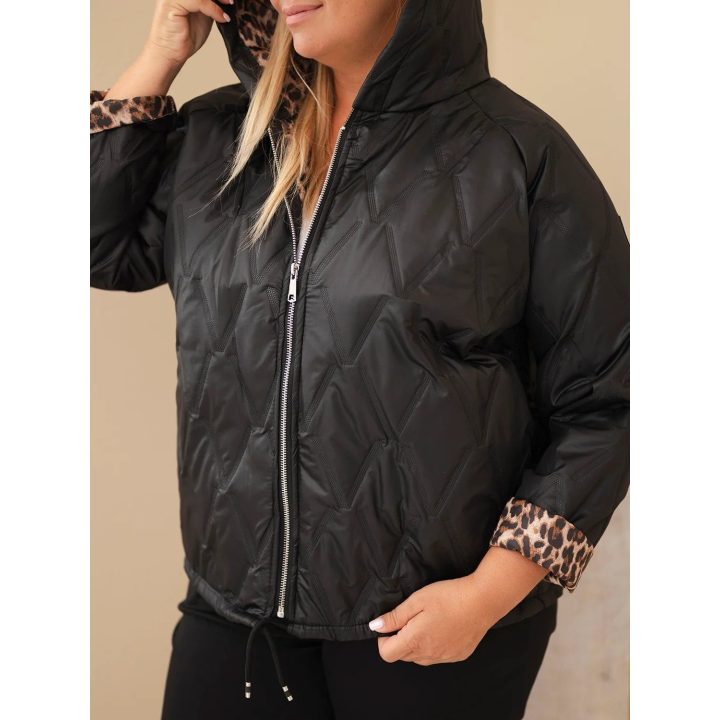 Moteriška Plus Size striukė su gobtuvu ir leopardo rašto apdaila, juoda