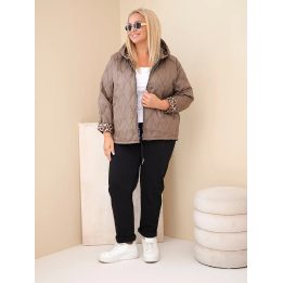Moteriška Plus Size striukė su gobtuvu ir leopardo rašto apdaila, fango spalvos