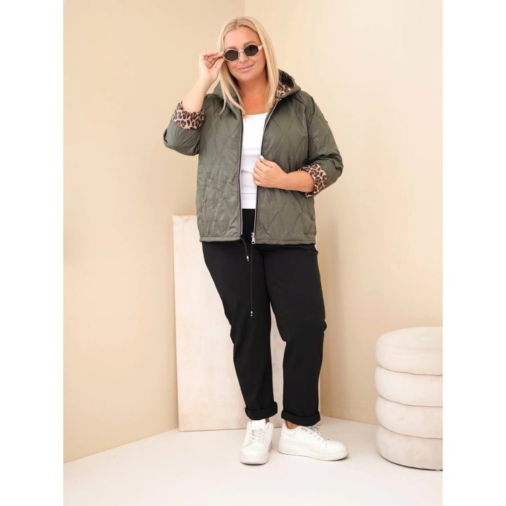 Moteriška Plus Size striukė su gobtuvu ir leopardo rašto apdaila, chaki spalvos
