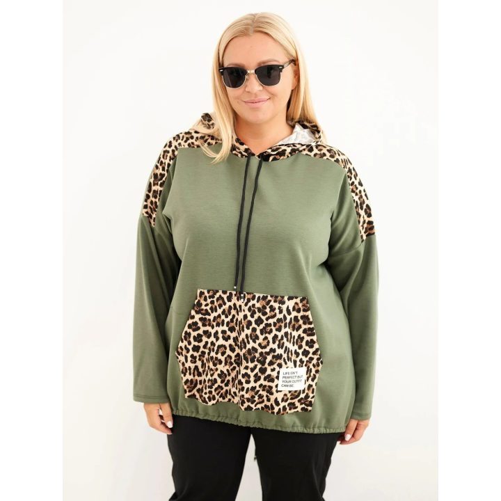 Moteriškas Plus Size džemperis su gobtuvu ir leopardo rašto detalėmis, chaki spalvos