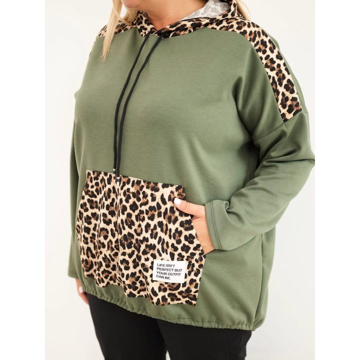 Moteriškas Plus Size džemperis su gobtuvu ir leopardo rašto detalėmis, chaki spalvos