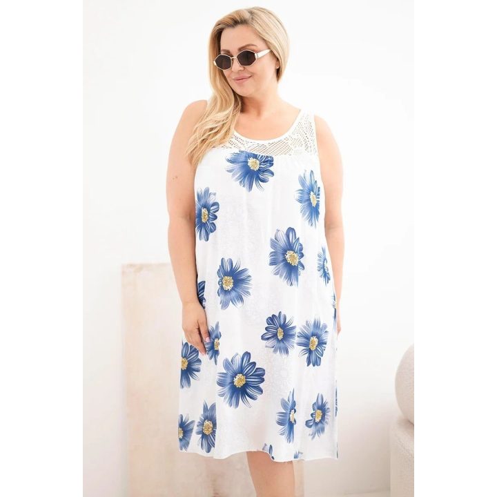 Moteriška Plus Size viskozinė gėlių rašto suknelė su nėrinių iškirpte, balta