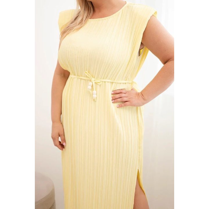 Plus Size midi suknelė su klostėmis ir surišimu ties juosmeniu, geltona
