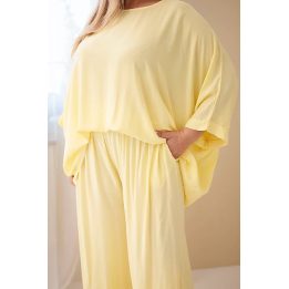 Moteriškas Plus Size viskozinis komplektas su plačiomis kelnėmis ir palaidine, geltonas