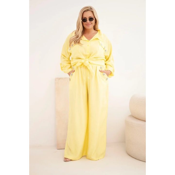 Moteriškas Plus Size komplektas su marškiniais ir plačiomis kelnėmis, geltonas