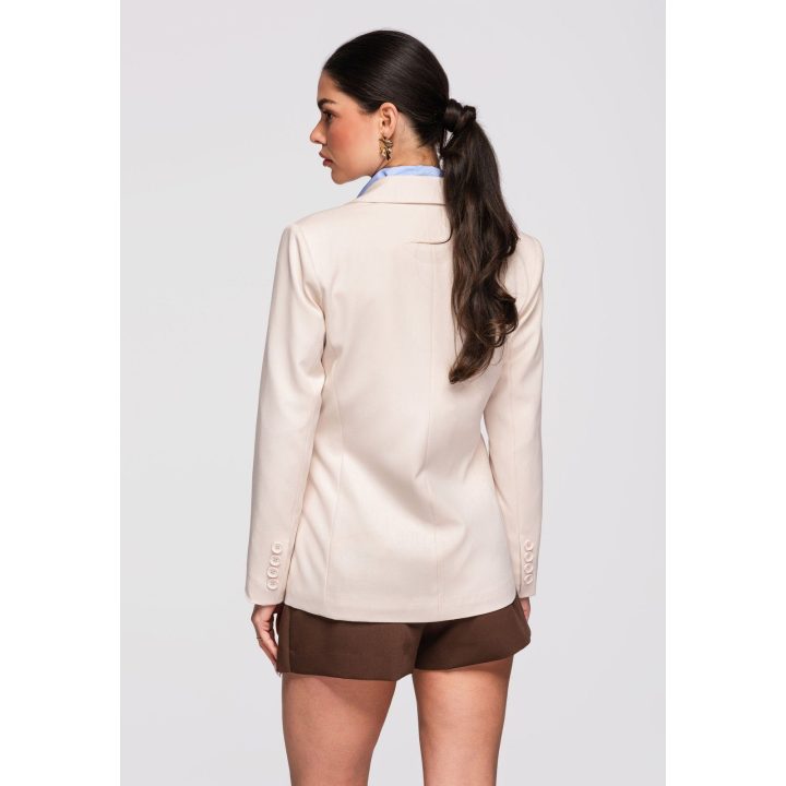 Moteriškas šviesiai smėlio spalvos švarkas