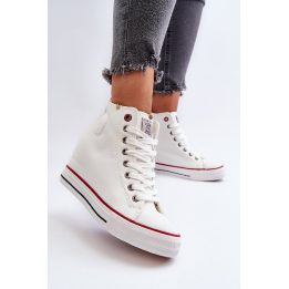 Moteriški kedai su auliuku balti Cross Jeans