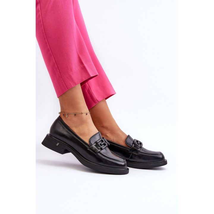 Elegantiški juodos odos moteriški mokasinai Triana