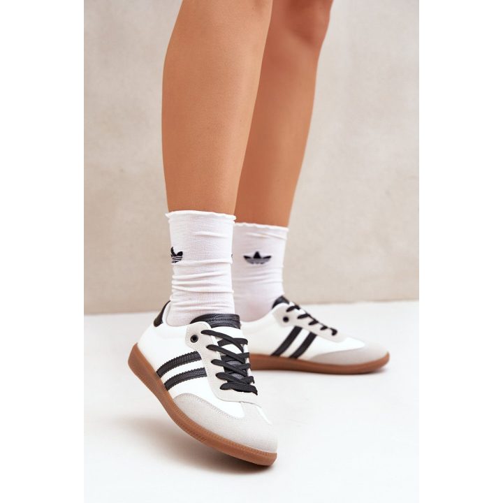 žemo profilio sportiniai bateliai