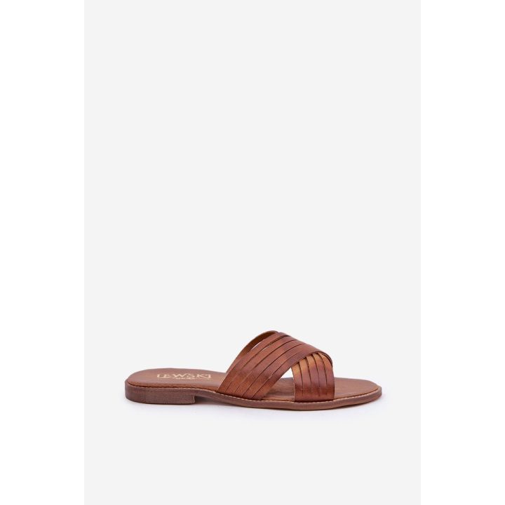 Odinės moteriškos šlepetės Shoes camel spalvos