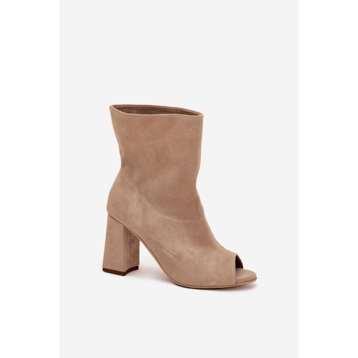 Aulinukai smėlio spalvos zomšiniai atviri pirštai su kulnu Zazoo