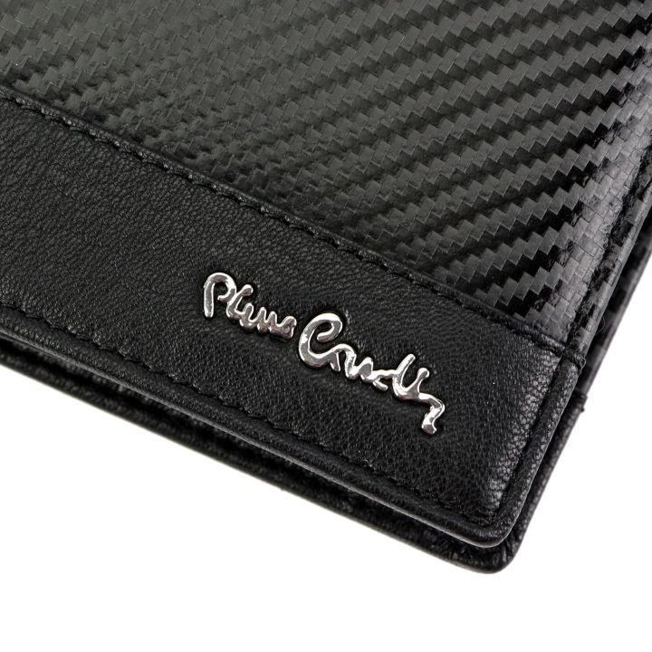 Piniginė juoda odinė su anglies pluošto raštu Pierre Cardin