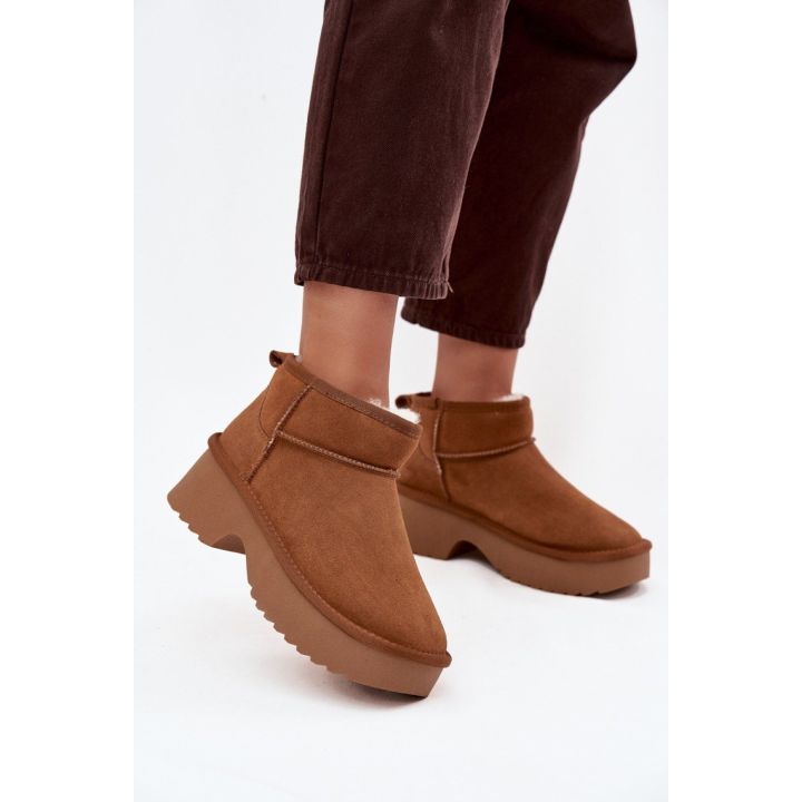 Snow boots