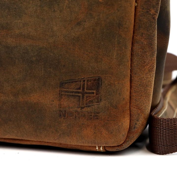 Rankinė per petį Nordee – stilinga detalė moderniam įvaizdžiui.