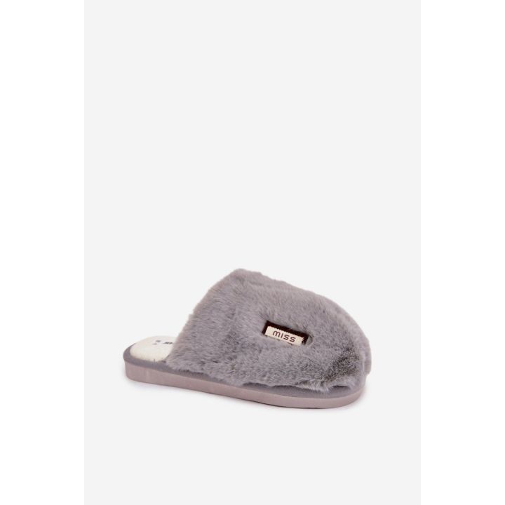 Šlepetės moteriškos Step in Style – patogumui ir laisvalaikiui namuose.