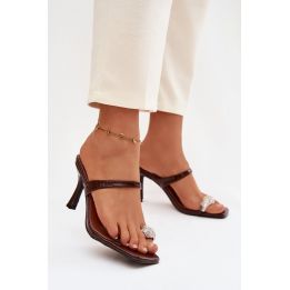 Basutė moteriška iš dirbtinės odos