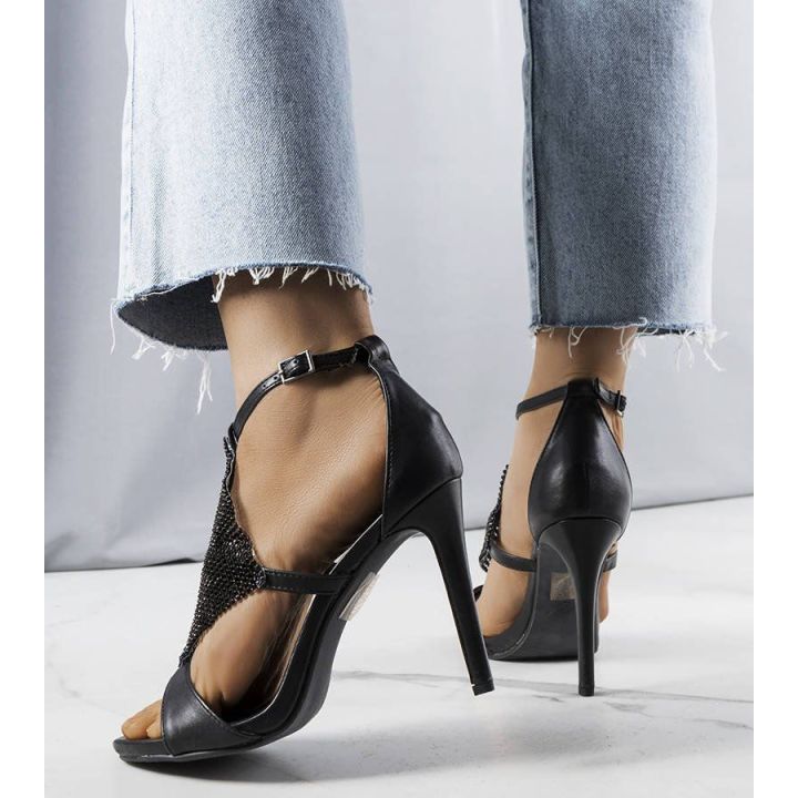 Juodos spalvos elegantiški Caleb stiletto sandalai