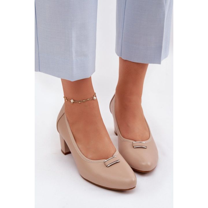 Kreminės moteriškos aukštakulnės su stabiliu kulnu Vinceza